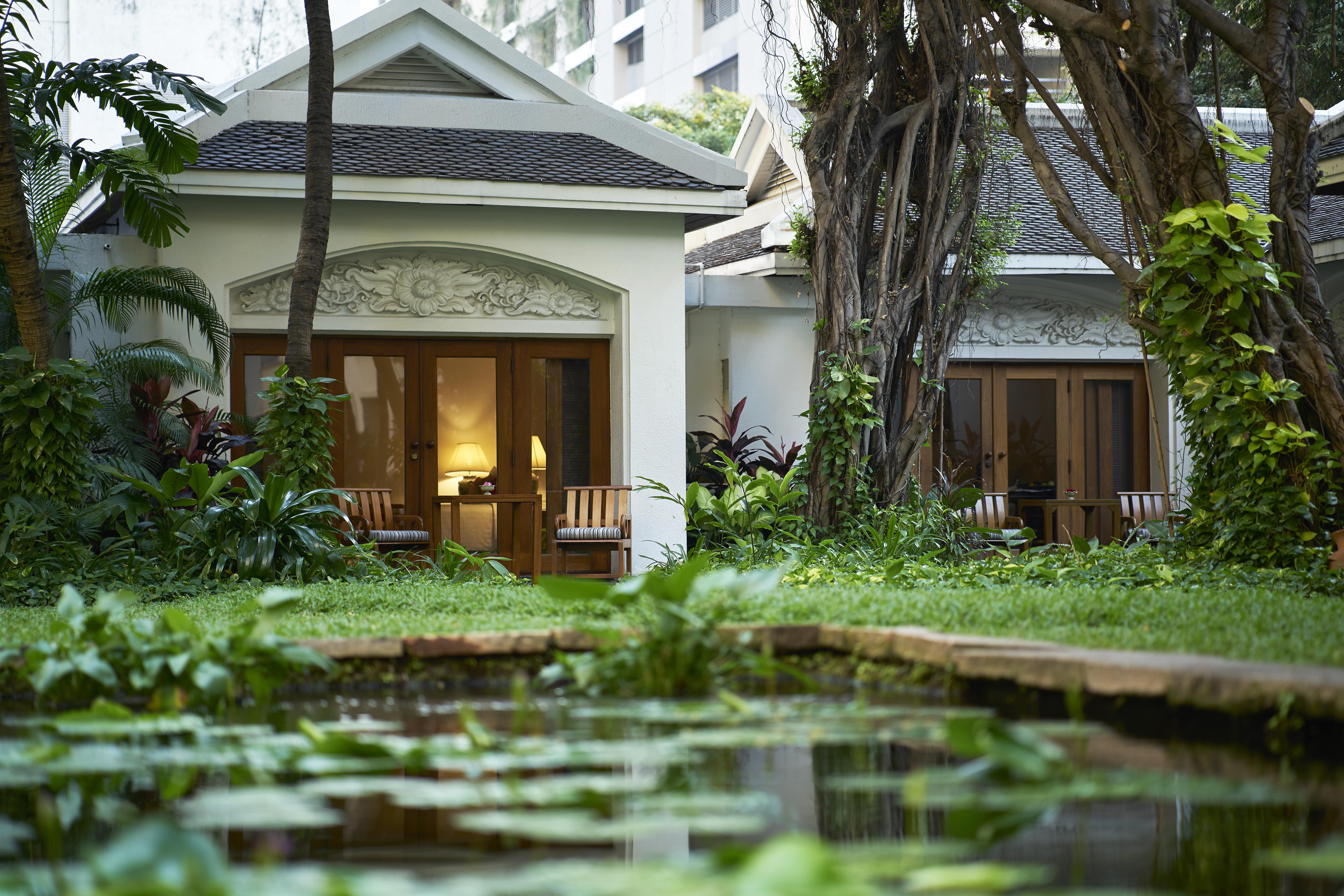 Anantara Siam Bangkok Hotel Exterior photo